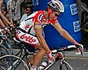 (Click for larger image) Robbie McEwen shows his track standing skills at the race start - Open Men's criterium