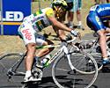 (Click for larger image) Robbie McEwen (Volvo Team T5) leans into a corner at Portarlington