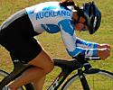 (Click for larger image) Auckland blues and a tough day out for Elisabeth Williams (NZl)