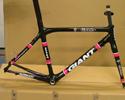 (Click for larger image) Side view of T-Mobile's new 2006 Giant  TCR Advanced team bike.
